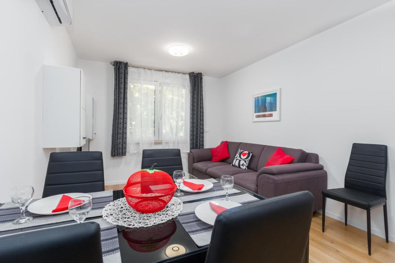 Apartman POREČ CENTER SEA Bagian luar foto